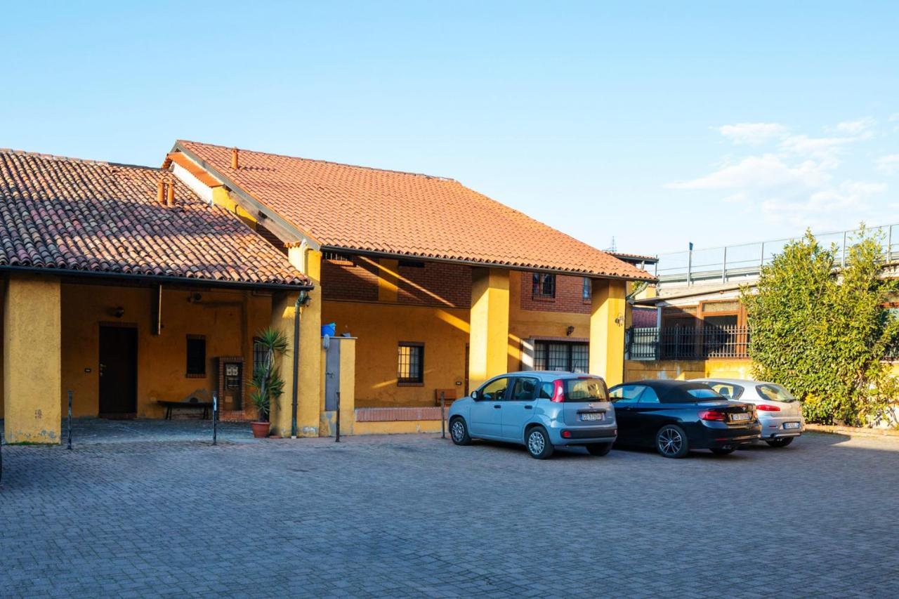 Residence San Raffaele 1 Milán Exterior foto